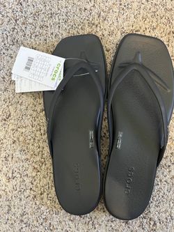 Crocs Women’s Miami Flip Flops