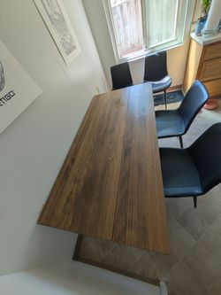 Kitchen Table with 4 Chairs