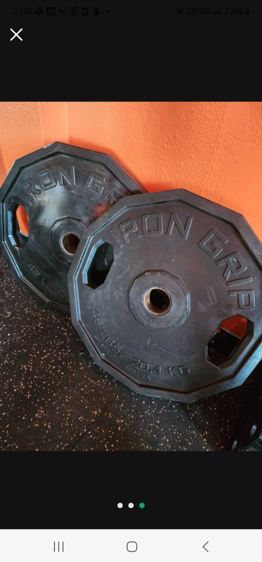 EASY GRIP IRON GRIP OLYMPIC RUBBER COATED PLATES. PAIR OF 45s ( EXCELLENT CONDITION  )