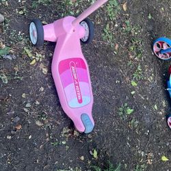 Radio Flyer Girls Scooter 