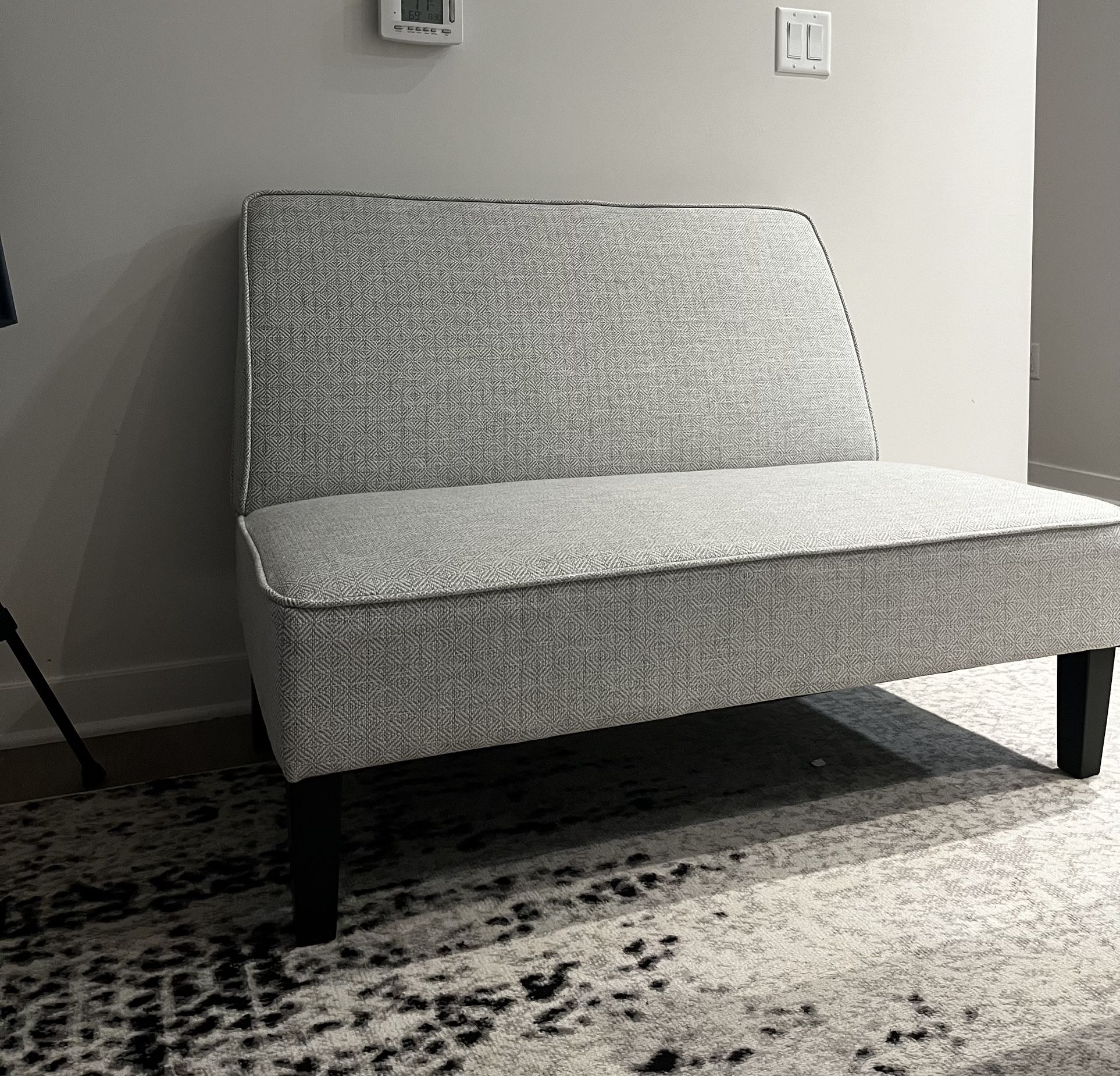 Love seat / Small Couch