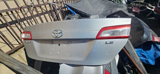 2012 Toyota Camry trunk