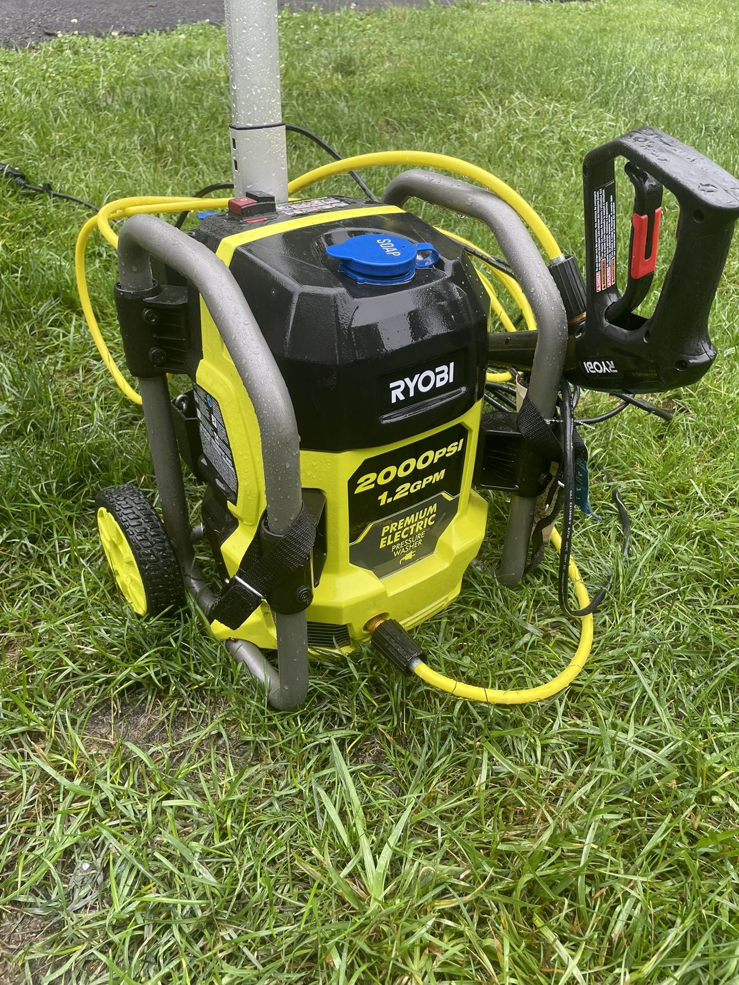 Electric Pressure Washer Works Great