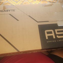 Gaming Laptop GIGABYTE 