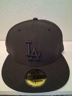 MLB New Era 59fifty La Dodgers All Blacked out Fitted hat 7 1/4 $35