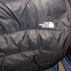 Northface #700 Large Black Bubble Coat 