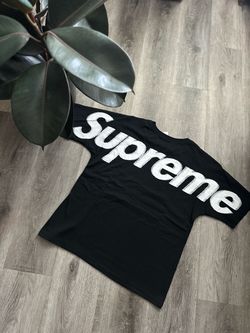 Supreme Black Big Logo Graphic T-Shirt – Streetwear