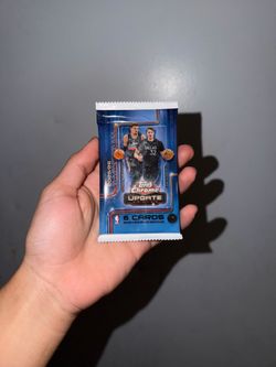 Topps Chrome Update Basketball (2025–26) packs
