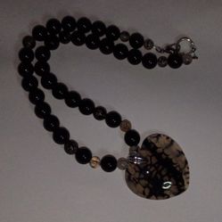 12 " BRAND NEW DRAGON'S BLOOD AGATE & BLACK ONYX NECKLACE 👄😍👍
