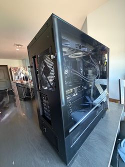 ASUS ROG GM700 Gaming PC - Ryzen 7 8700F, RTX 5060 Ti 16GB, 32GB RAM, 1TB SSD - Like New