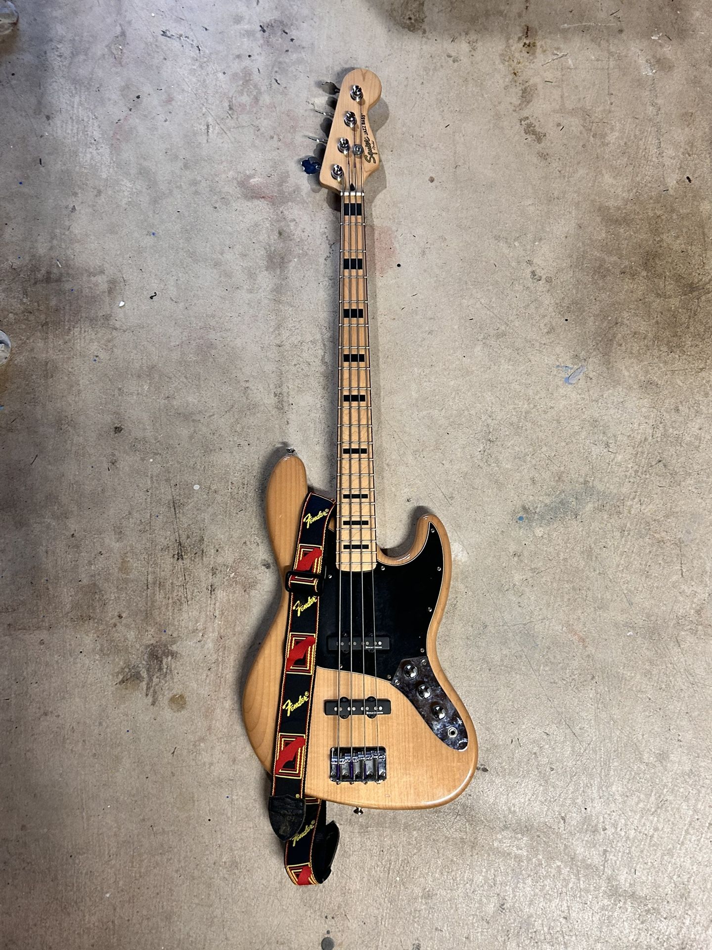 Used Squier Jazz Bass