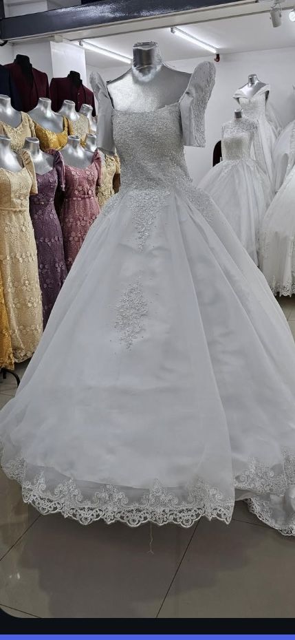 brand new wedding gown