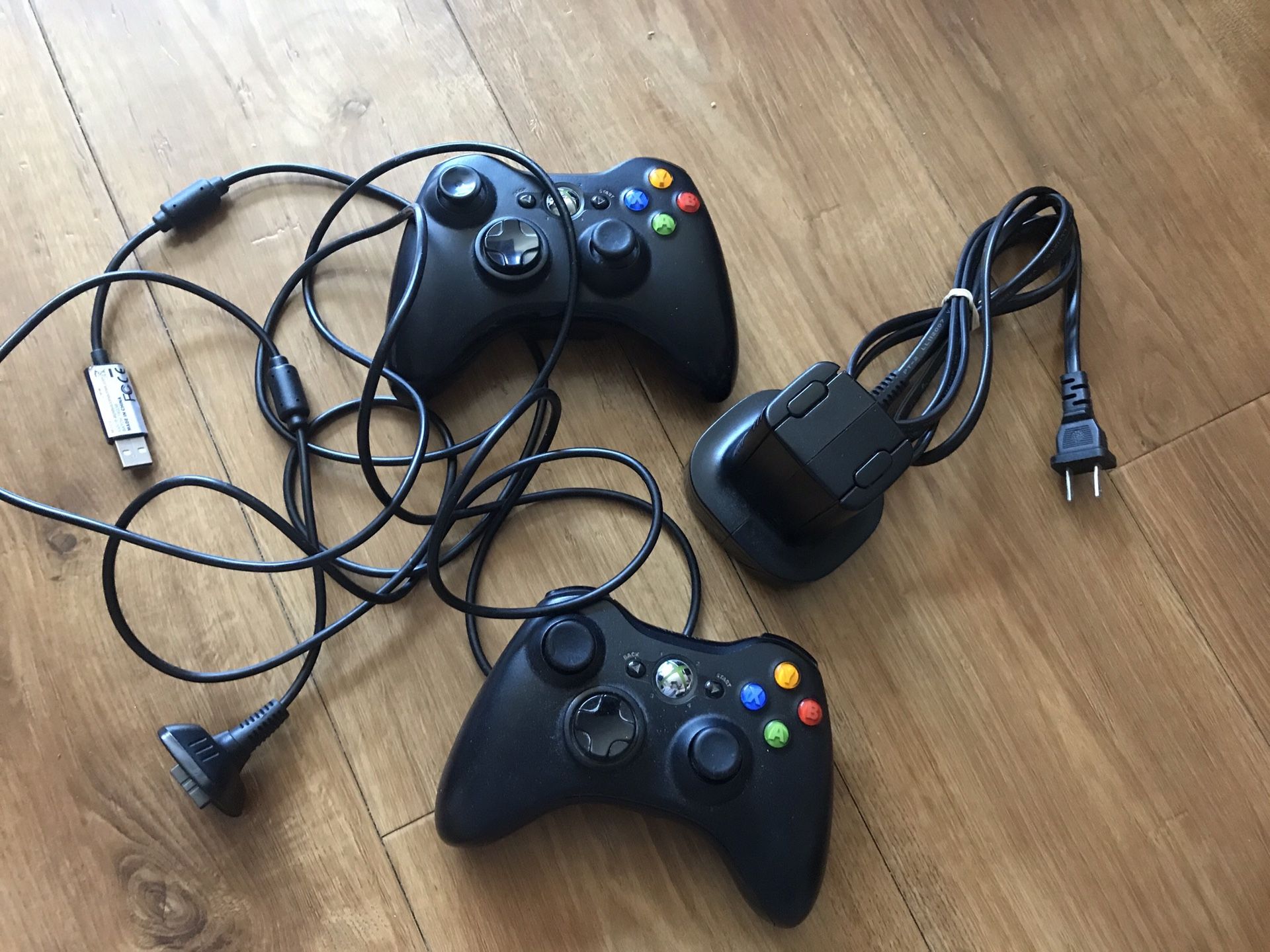 Xbox 360 Wireless Controllers, Quick Charger, and Ultimate Alliance 2