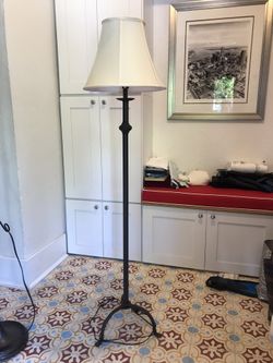 Bronze standing lamp, great condition
