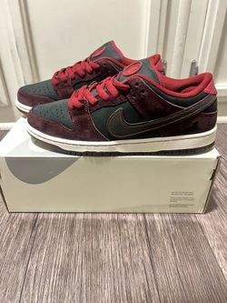Nike SB Dunk Low Riot Skate Shop Mahogany Red Size 9