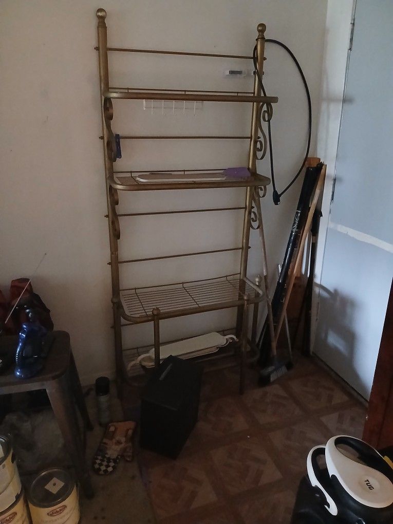 Bakers Rack For Kitchen