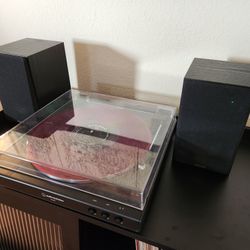 Audio Technica Turntable & Edifer Bluetooth Speakers