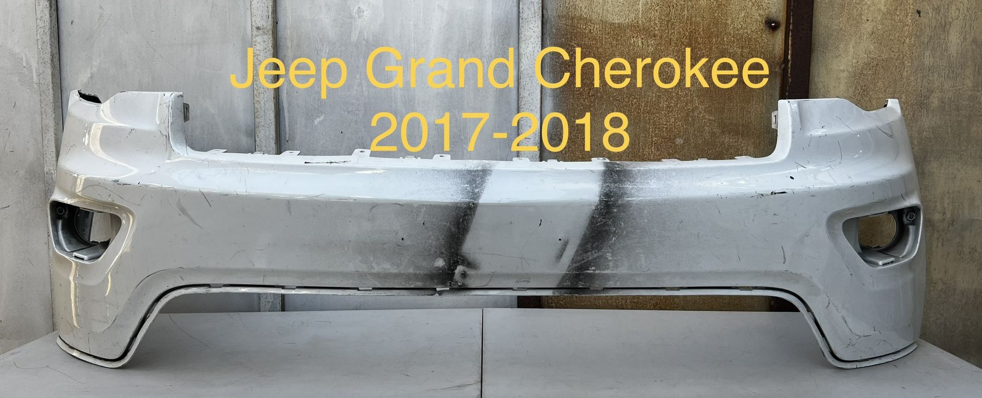 2017-2018 Jeep Grand Cherokee Front Bumper OEM