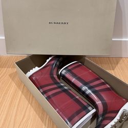 Burberry House Check Pink Women’s Rubber Rain Boot