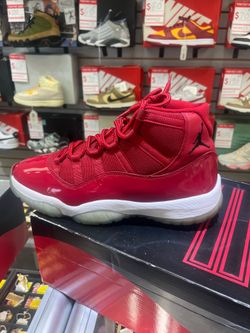 jordan 11’s gym reds size 11
