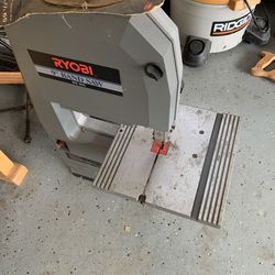 RYOBI Band Saw