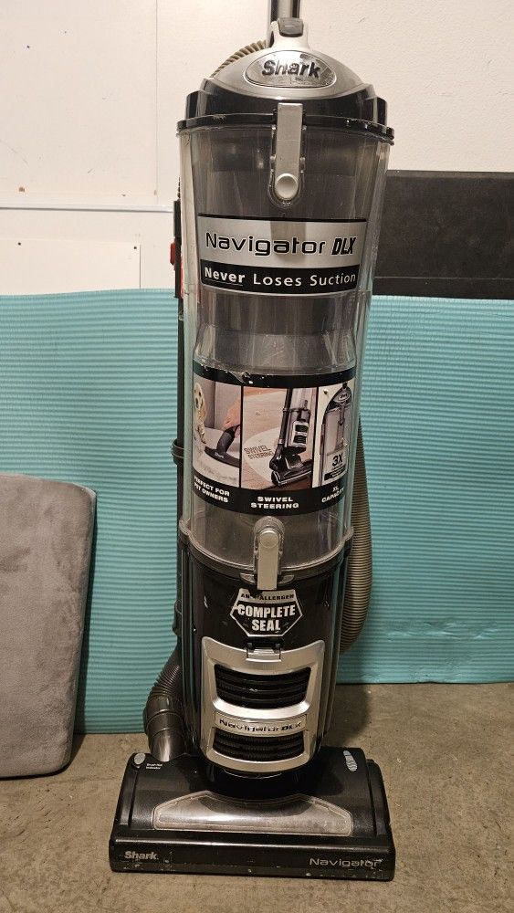 Shark Navigator DLX Vacuum