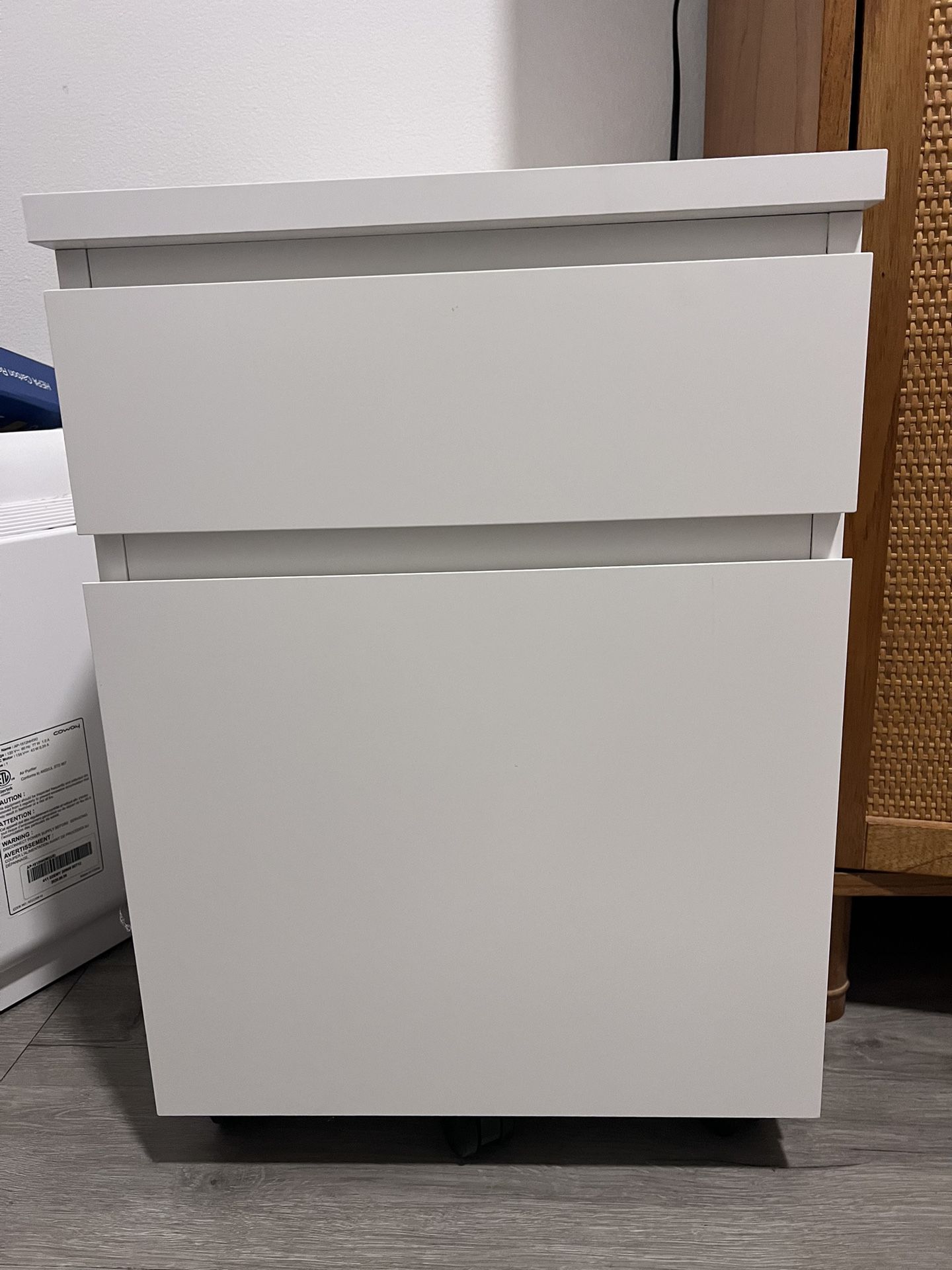 Ikea Drawer Unit On Casters