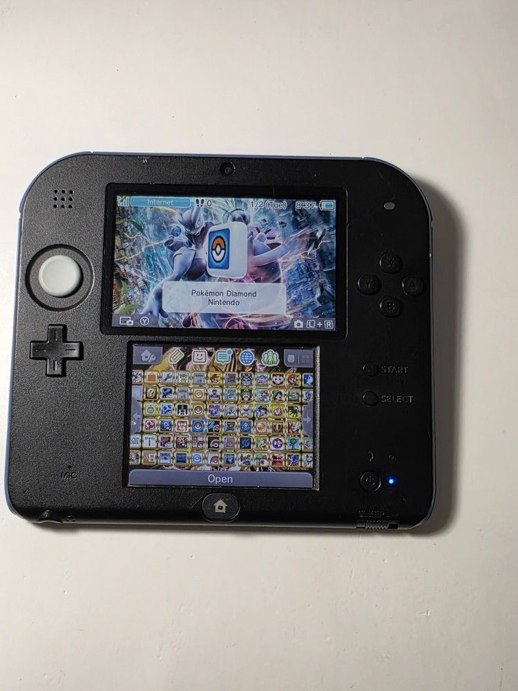 Nintendo 2DS 64gb With Pokemon Games And More