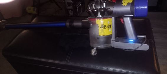 Dyson cordless battery vacuum
