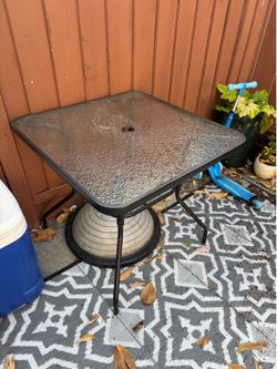 Outdoor Table and Chairs