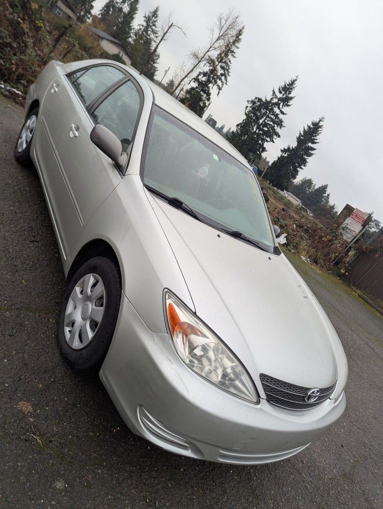 Parting Out 2003 Toyota Camry Parts