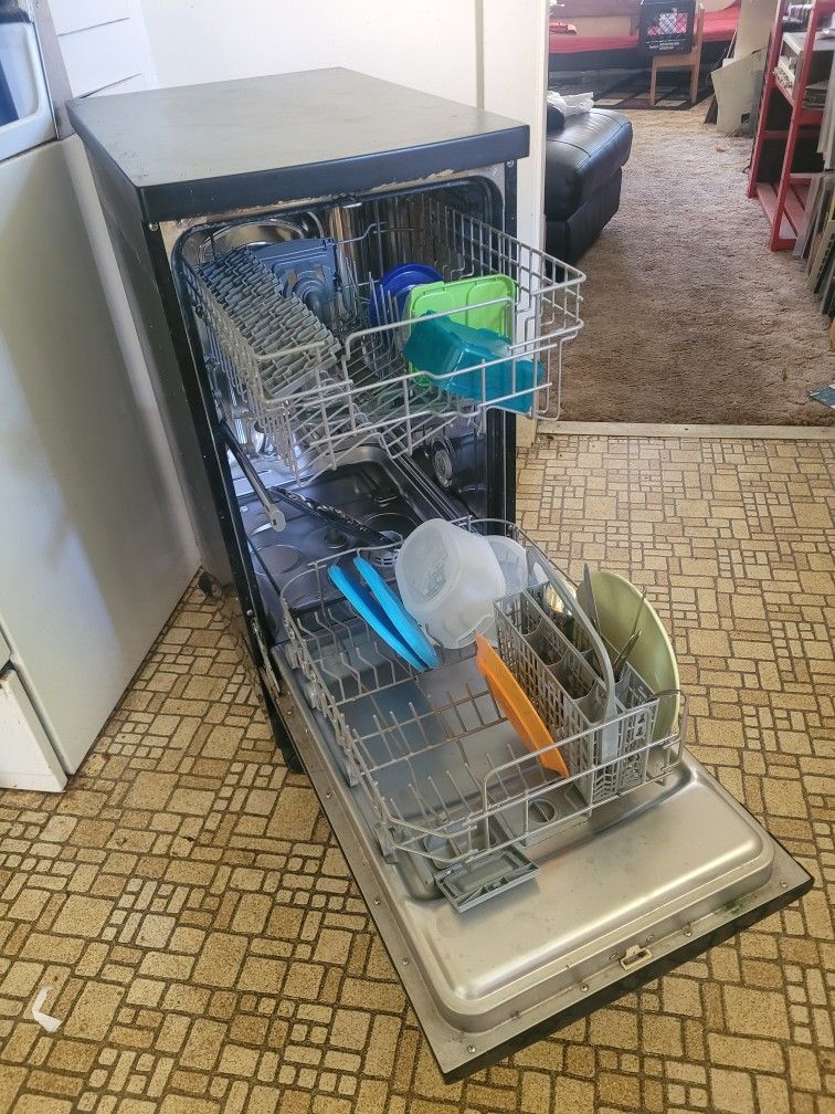 SPT Portable Dishwasher - Works Great