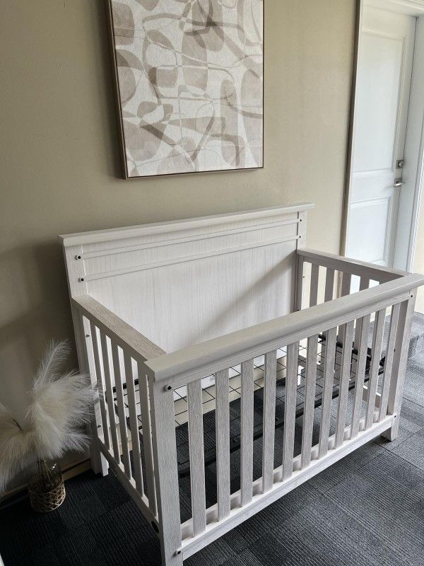 Brand New Toddler Crib