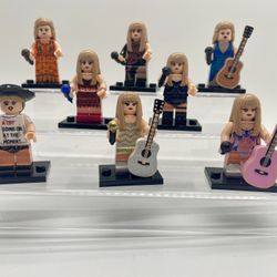 Taylor Swift Figure Set