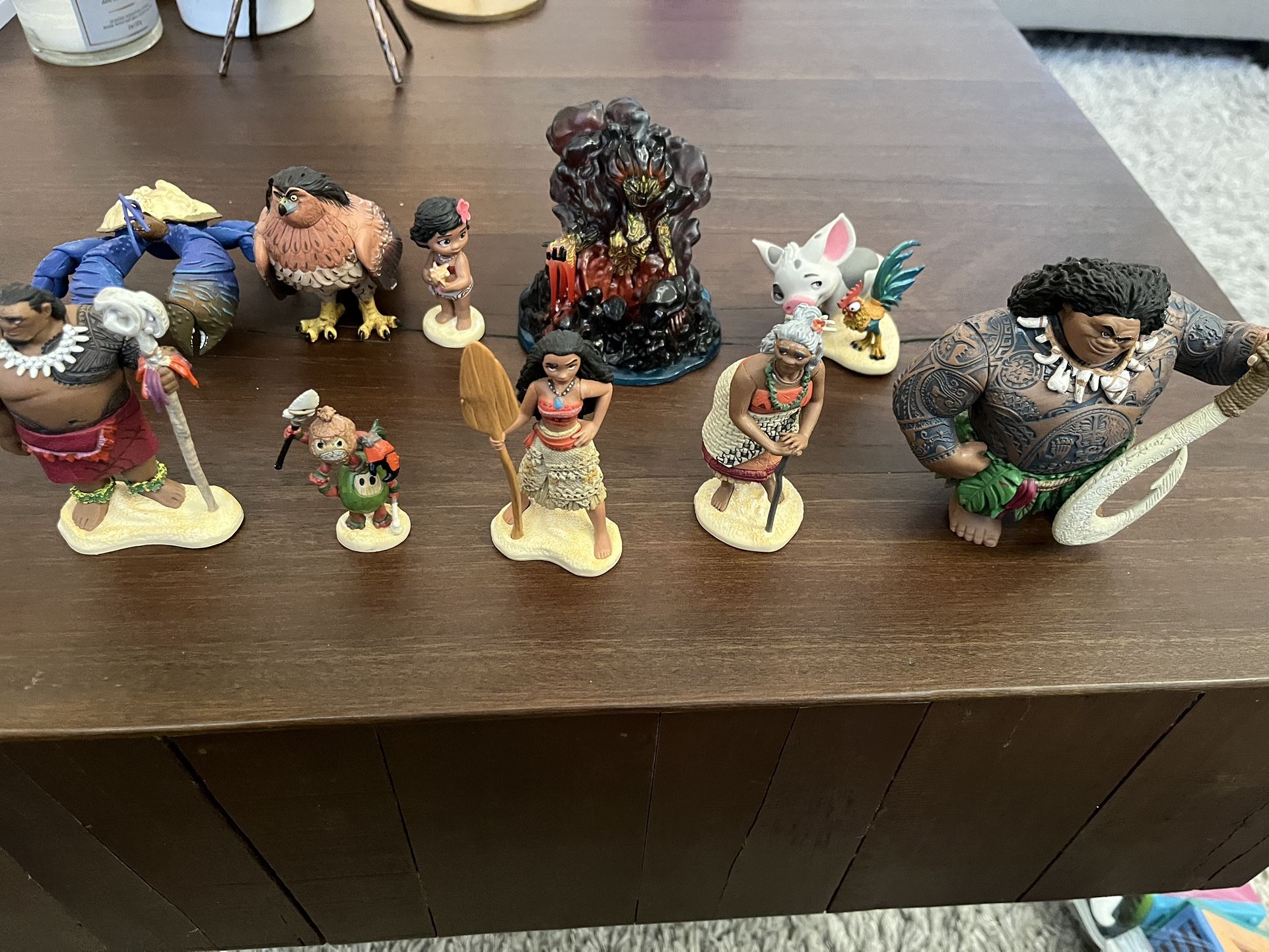 Disney Moana Lot Of 10 Figurine Set: Maui, Hei Hei,Pua,Chief Tui, Grandma