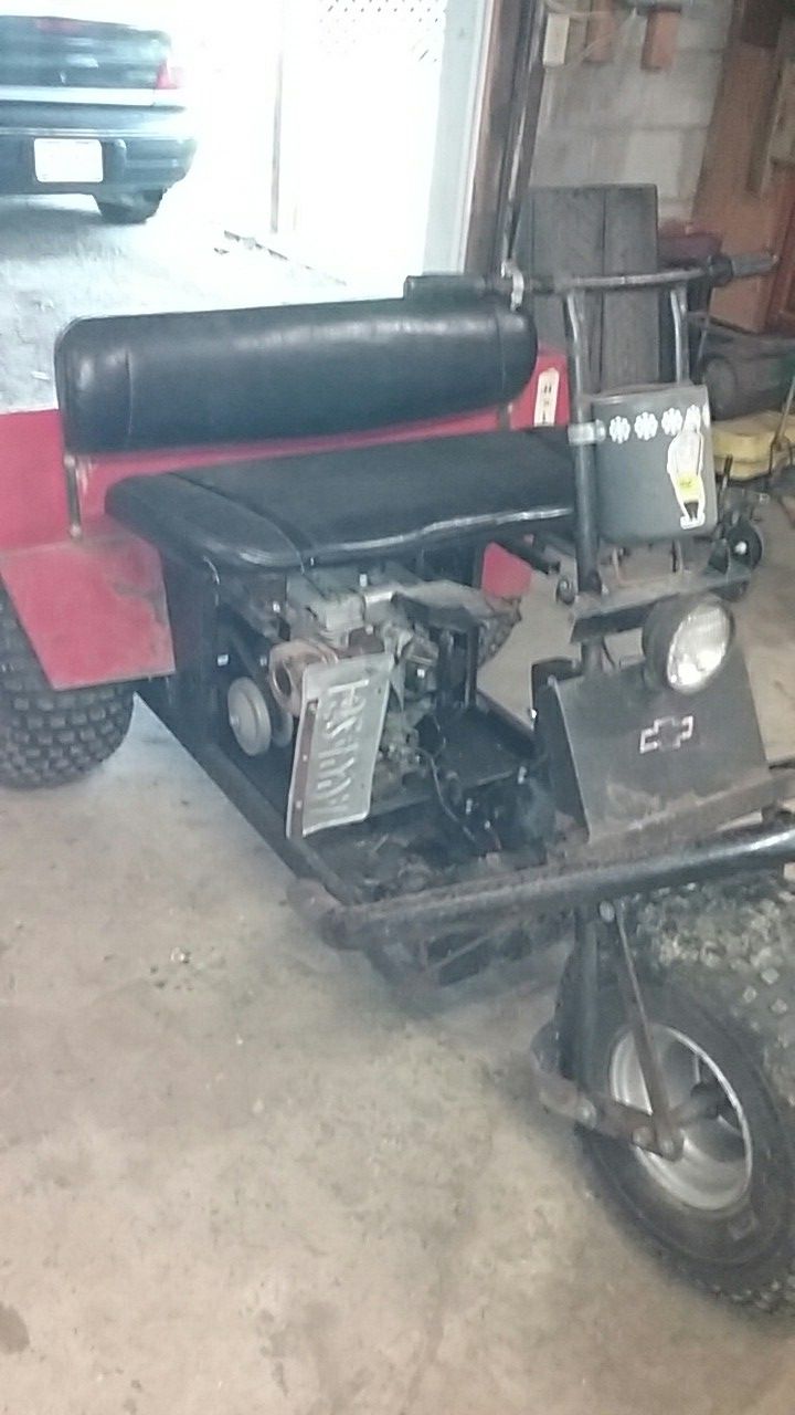 1970s SNOWCO FARM SCAT