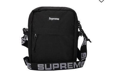 Supreme Shoulder Bag SS18