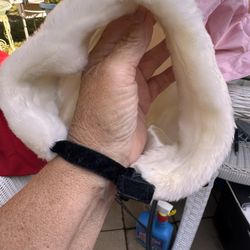 Adorable winter hat, 6 to 12 months