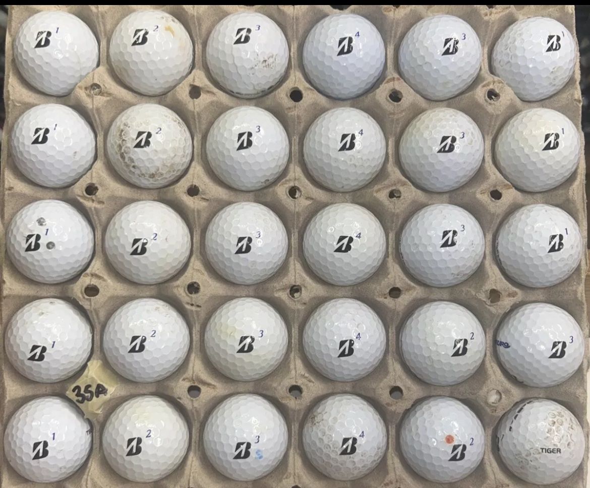 30 Bridgestone Tour BXS White Golf Balls 4a Lot A35