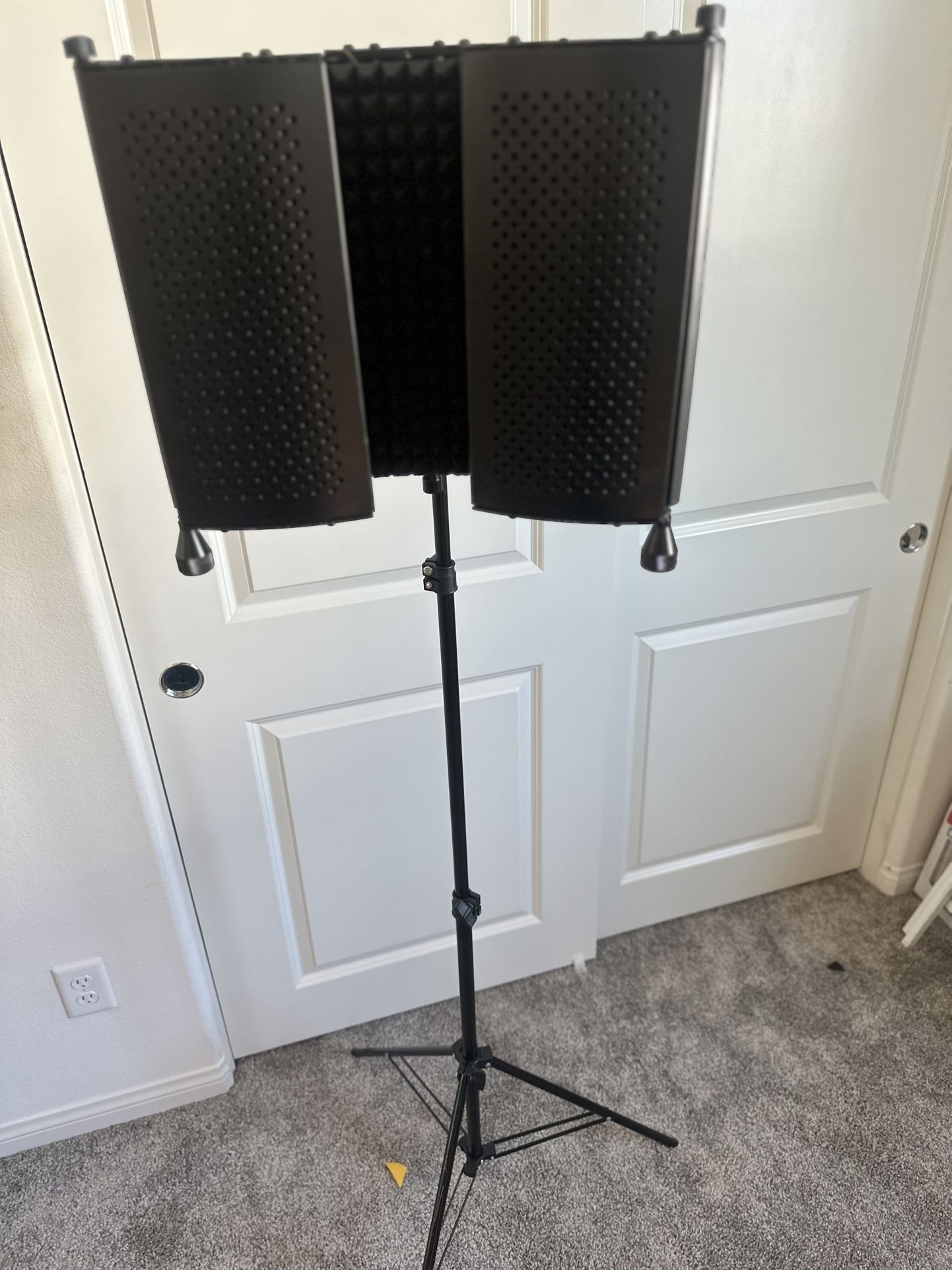 Isolation shield And Tripod
