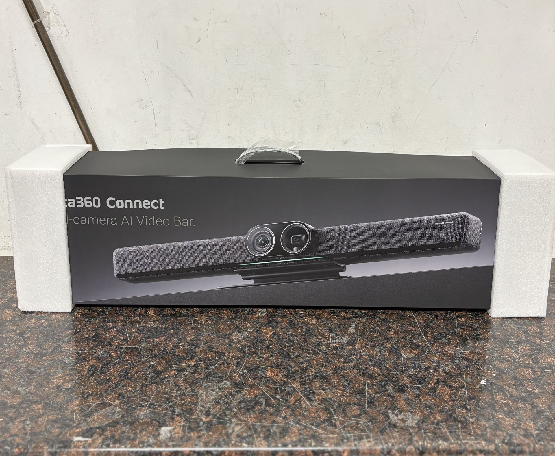 Insta360 Connect Dual-Camera AI Video Bar