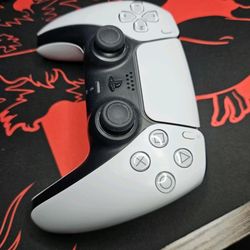 PS5 Controller White