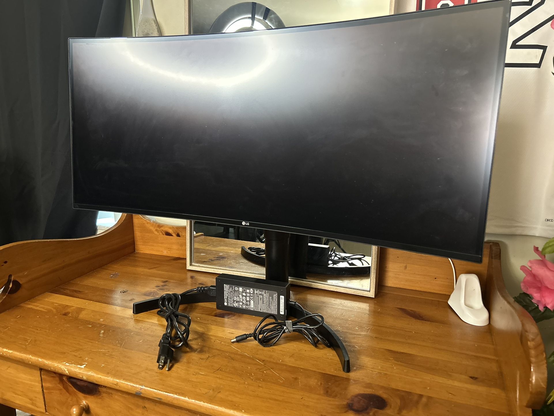 LG 34WN80C-B 34 inch UltraWide IPS LED Curved Monitor