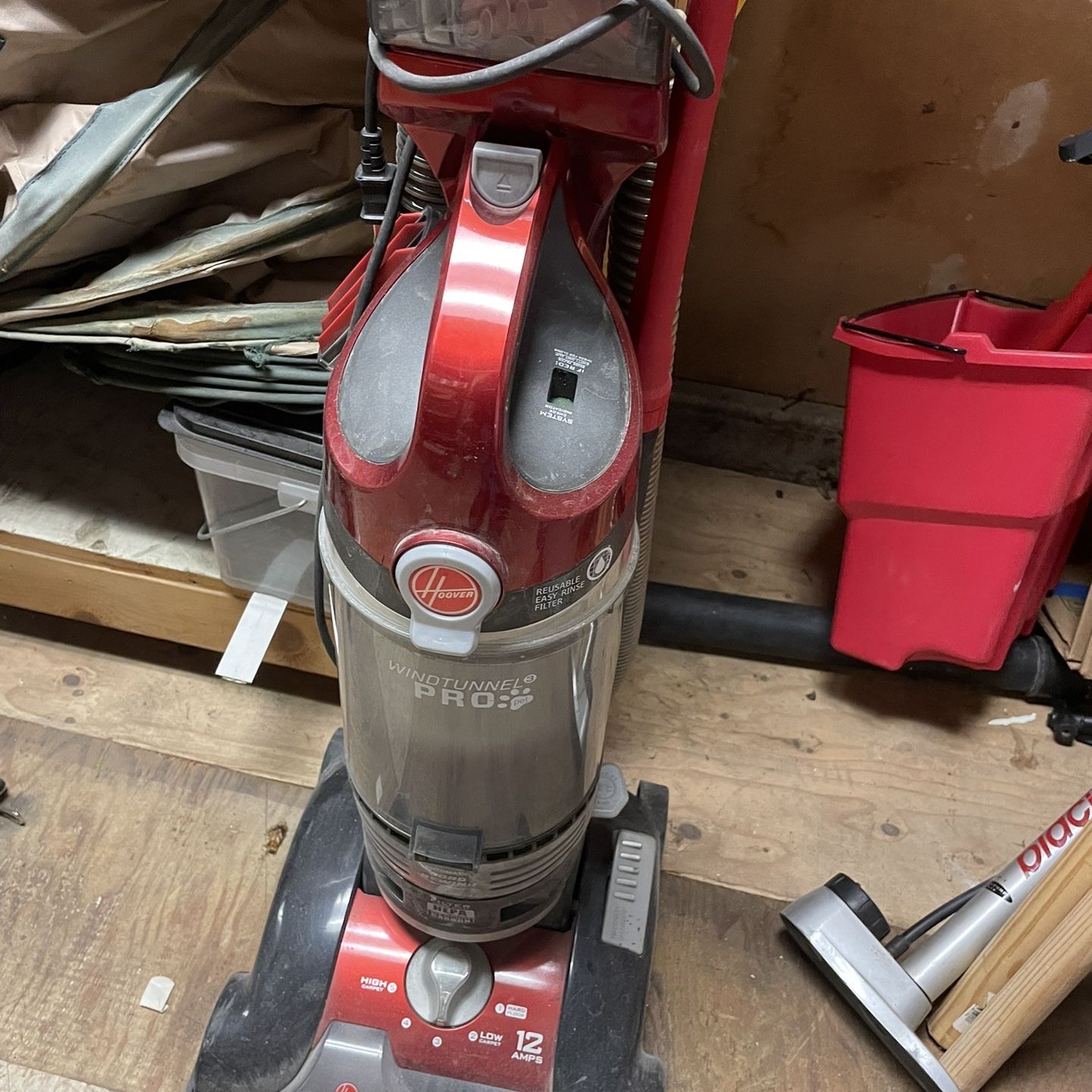 Black+Decker air swivel vacuum for Sale in La Habra, CA - OfferUp