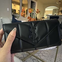 YSL Wallet Comes With Box And Dust bag 