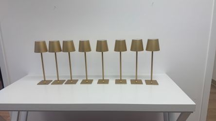 Set of 8 CHLORANTHUS Cordless Rechargeable LED Table Lamps – Gold – Restaurant/Café Style