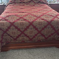 Queen Size Complete Set (Croscill Sebastian ) Bought At Macys 