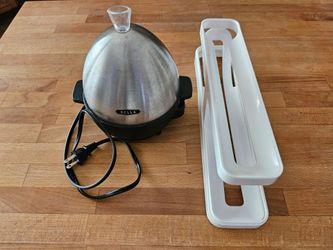 Bella Electric Egg Cooker and Rolldown Egg Dispenser. Cash only.PU Santa Clarita, CA,91350.