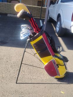 Golf Clubs! Men's TaylorMade Complete Set!