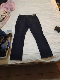 Women's Levi Jeans 